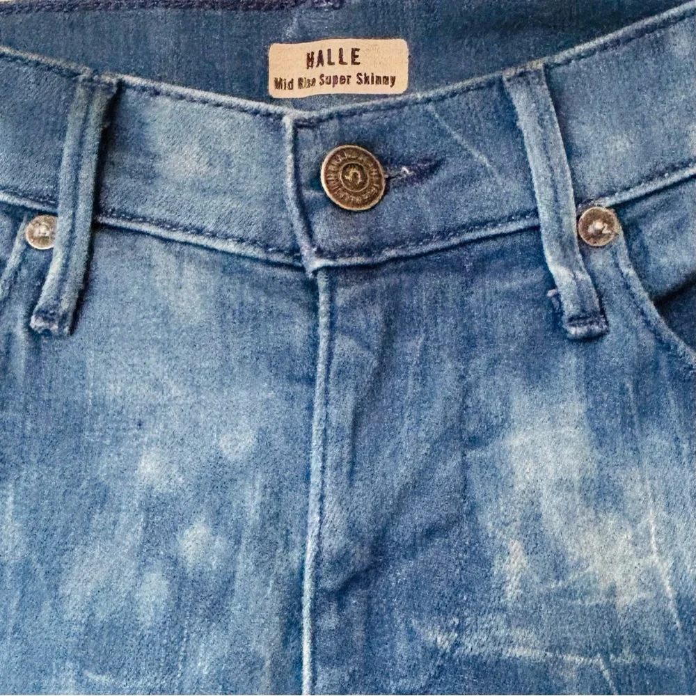 True Religion| Halle Moto Mid-Rise Bleached Blue Super Skinny Jeans Sz 24 - Picture 5 of 6